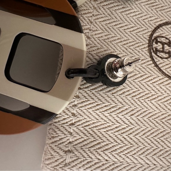 Hermes H Equipe Earrings lacquered NWT Sable color hard to find! - Picture 5 of 7